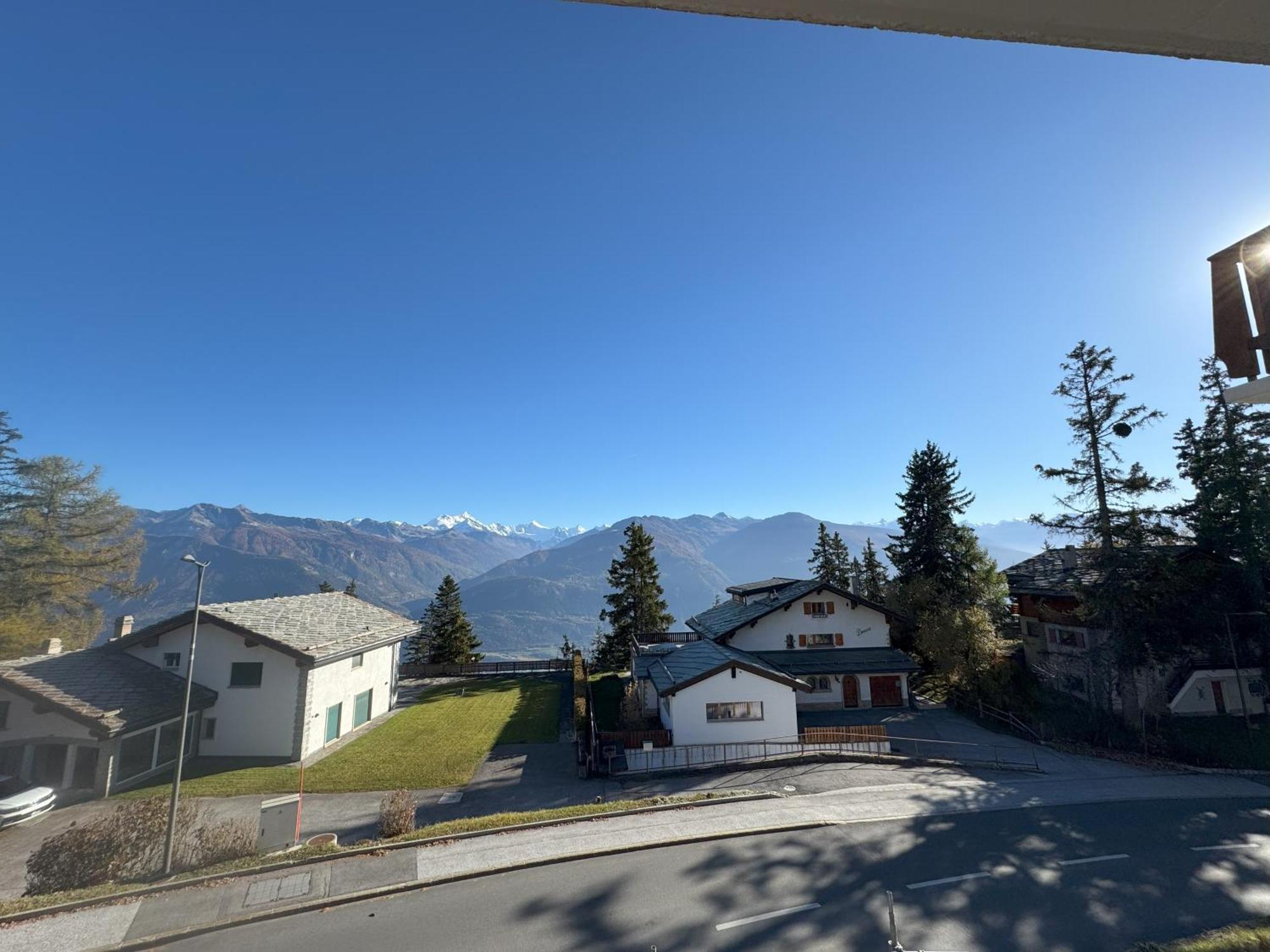 Crans Montana Suites Exterior photo